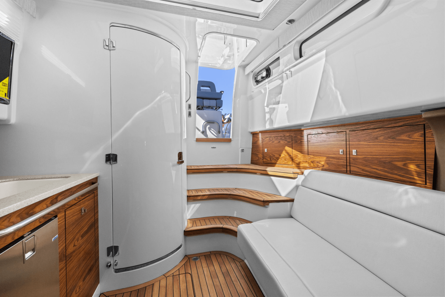 2026 Boston Whaler 420 Outrage Image Thumbnail #43