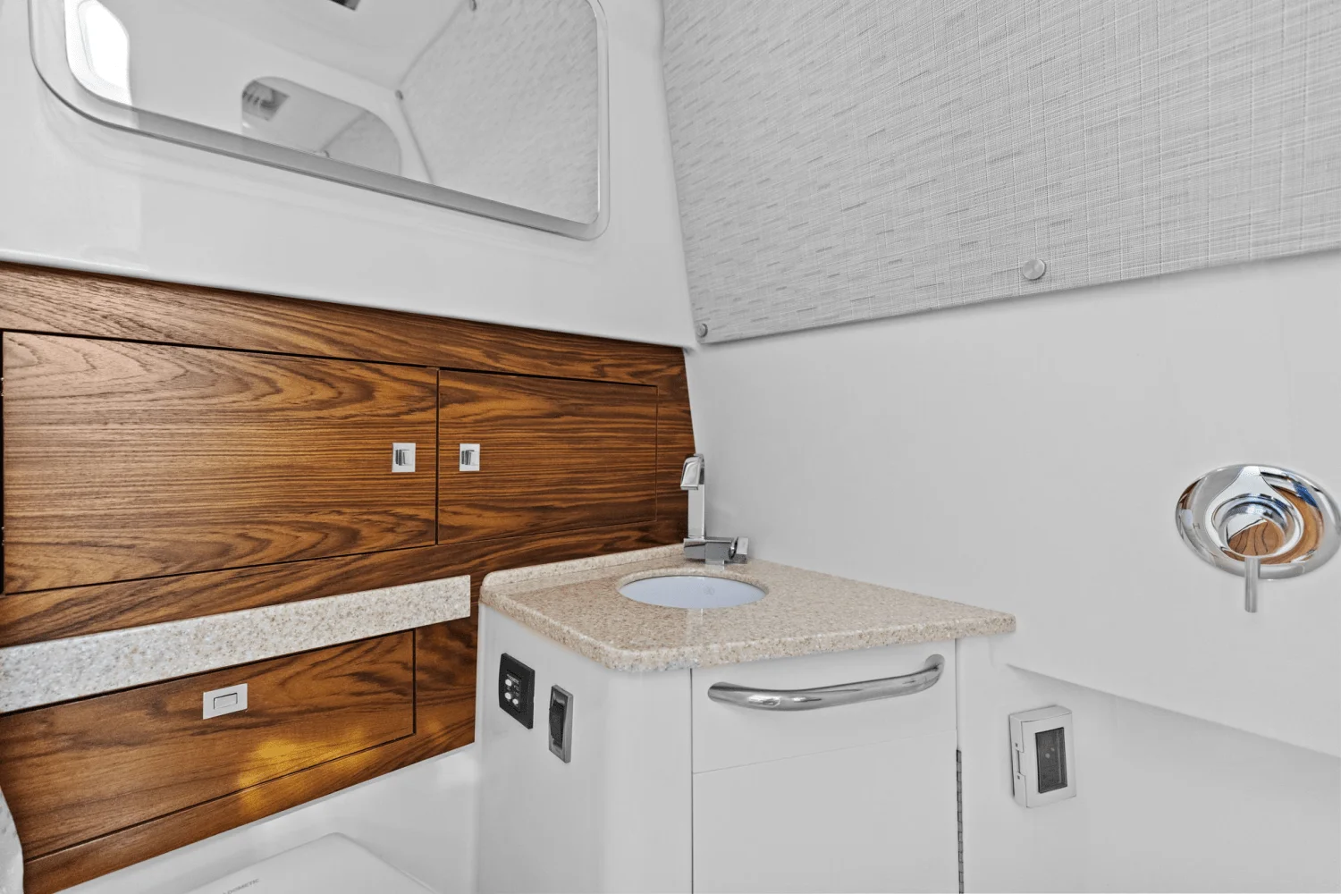 2026 Boston Whaler 420 Outrage Image Thumbnail #46