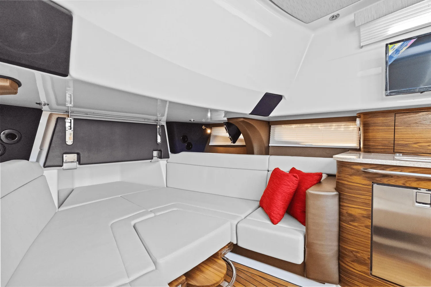 2026 Boston Whaler 420 Outrage Image Thumbnail #39