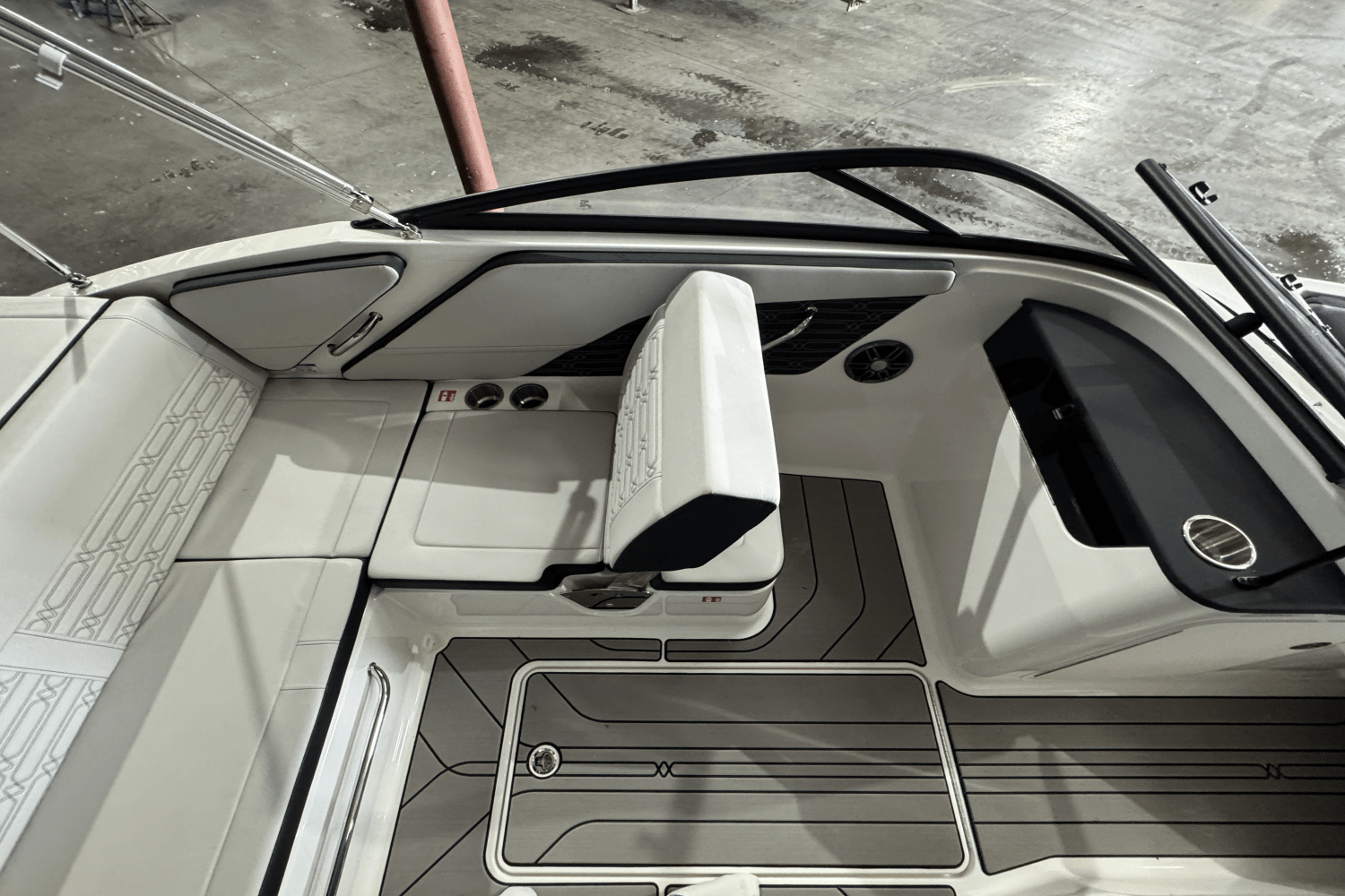 2025 Sea Ray SPX 190 Image Thumbnail #13