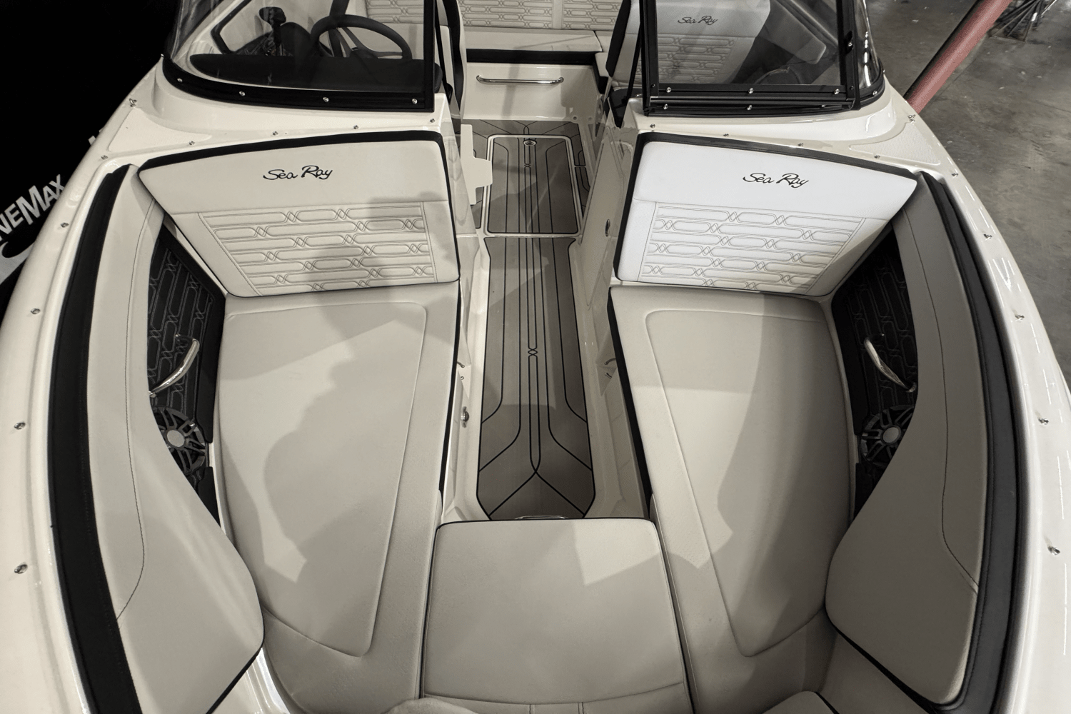 2025 Sea Ray SPX 190 Image Thumbnail #29