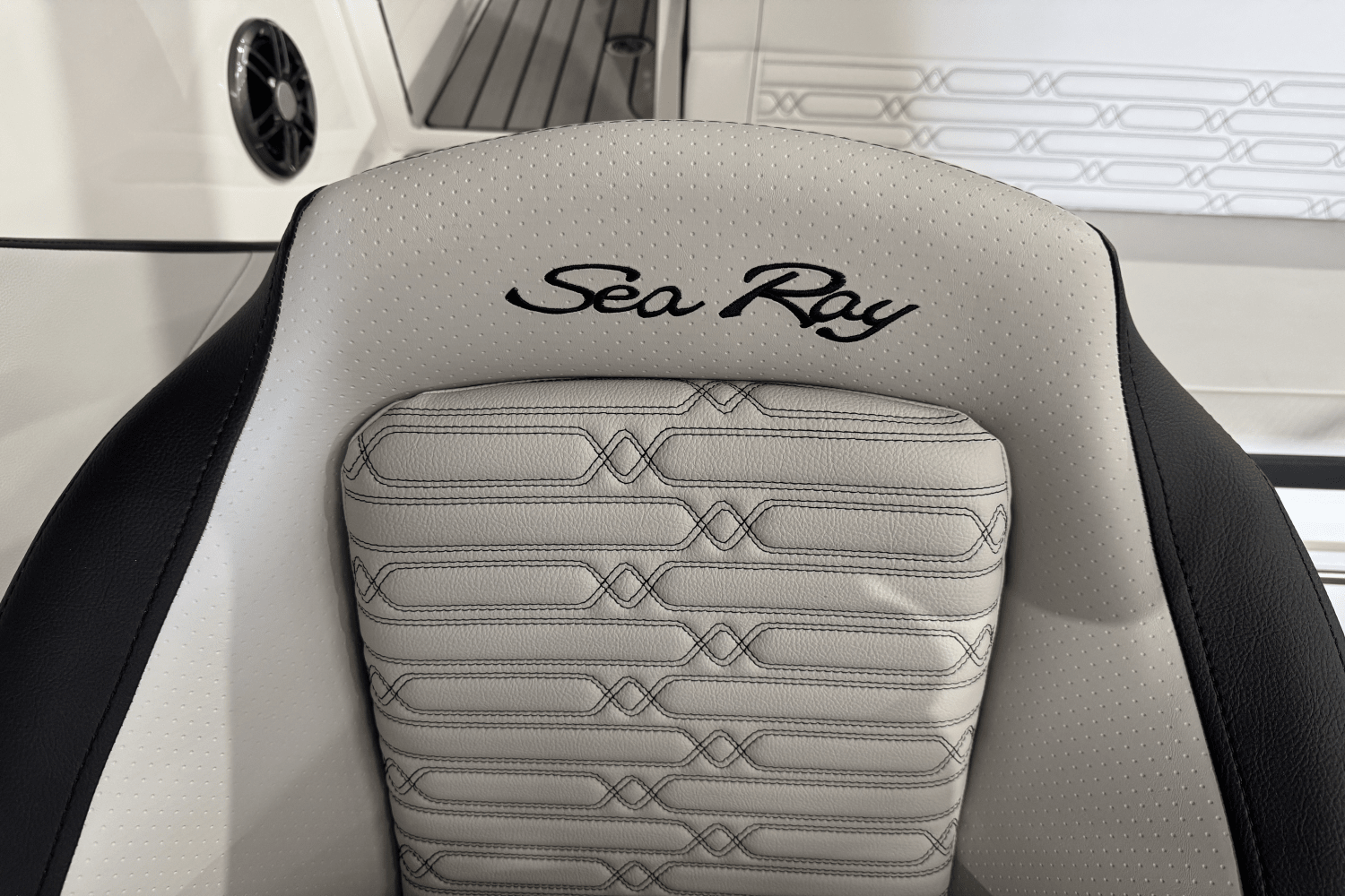 2025 Sea Ray SPX 190 Image Thumbnail #20