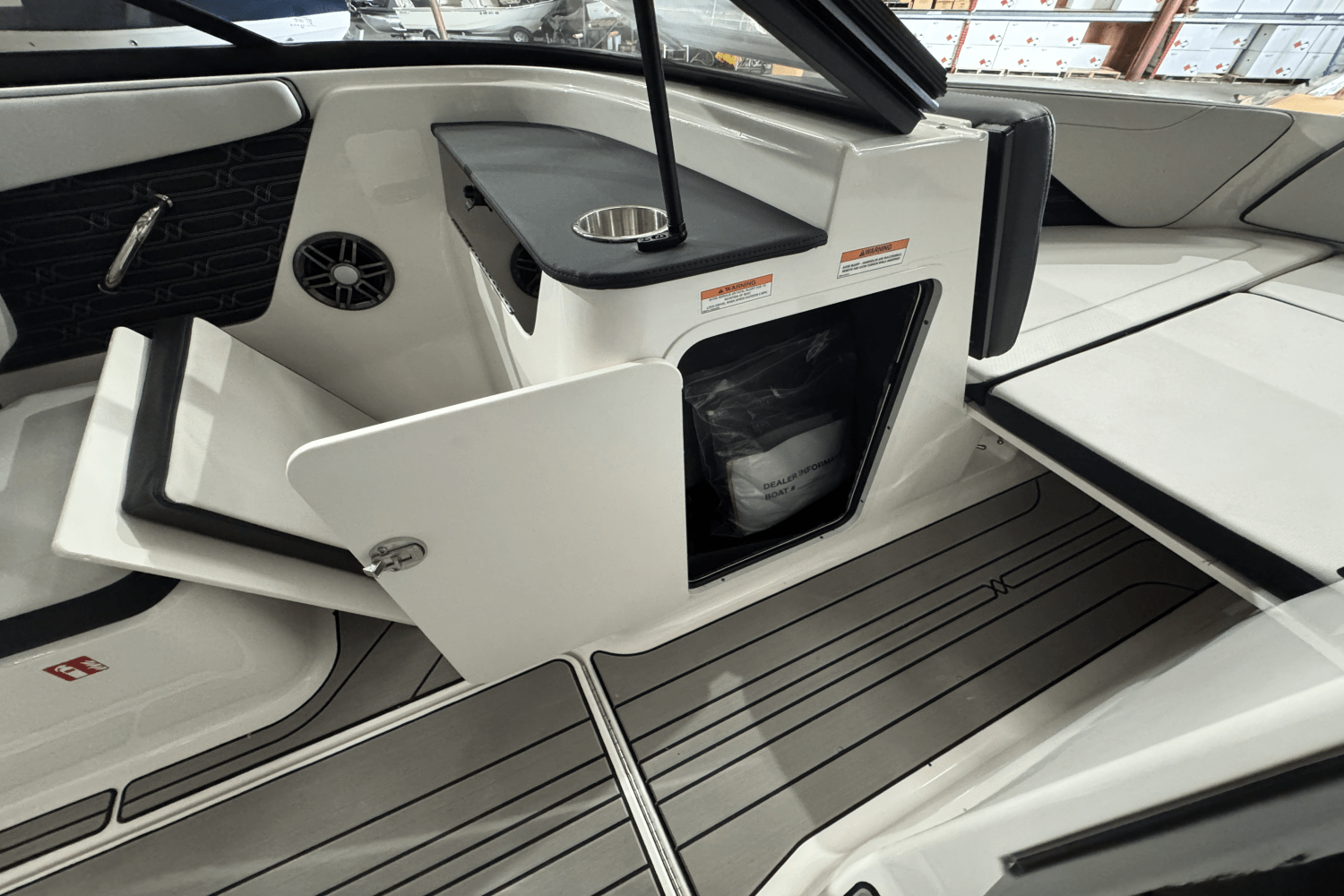 2025 Sea Ray SPX 190 Image Thumbnail #23
