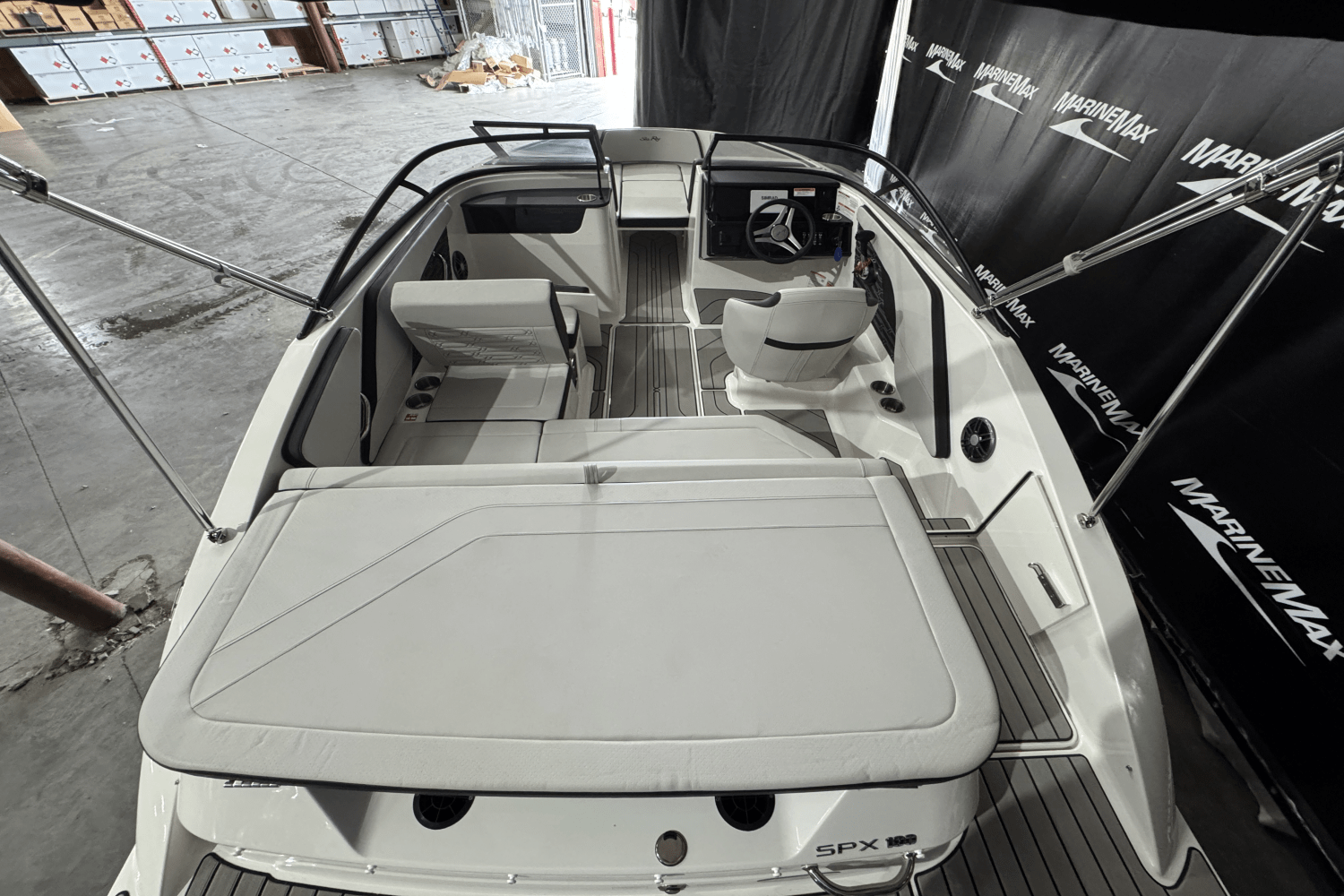 2025 Sea Ray SPX 190 Image Thumbnail #7