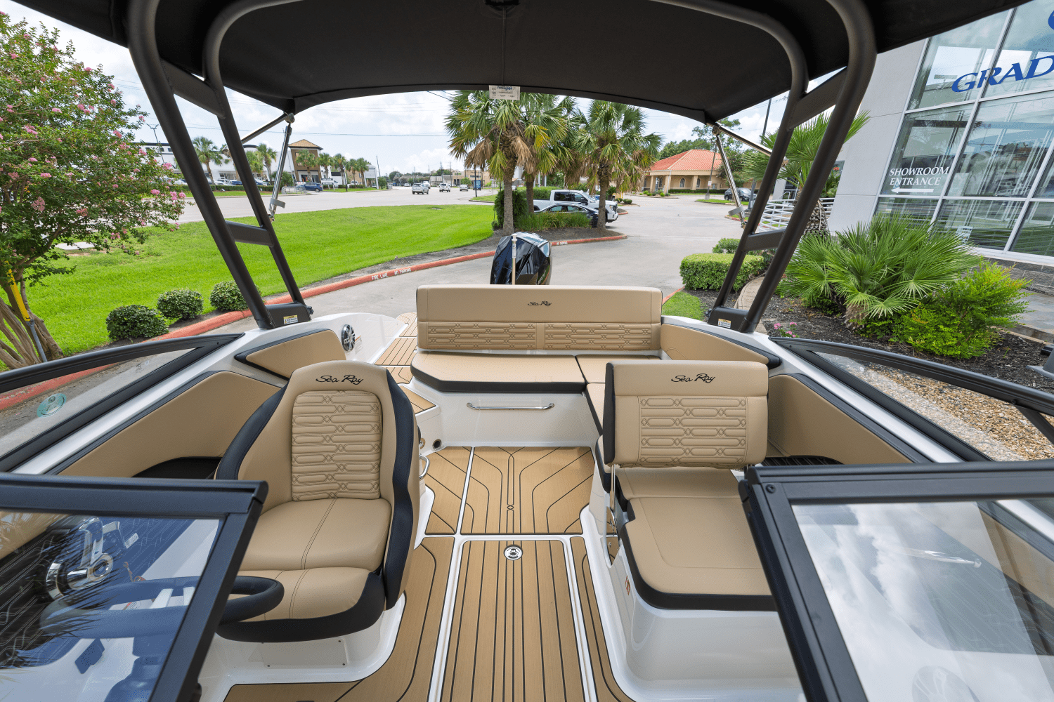 2025 Sea Ray SPX 210 Outboard Image Thumbnail #11