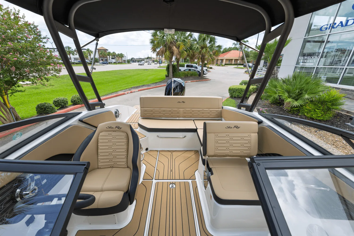 2025 Sea Ray SPX 210 Outboard Image Thumbnail #11