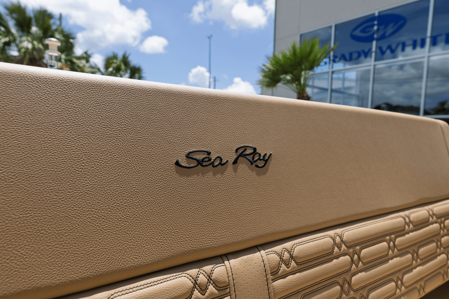 2025 Sea Ray SPX 210 Outboard Image Thumbnail #14