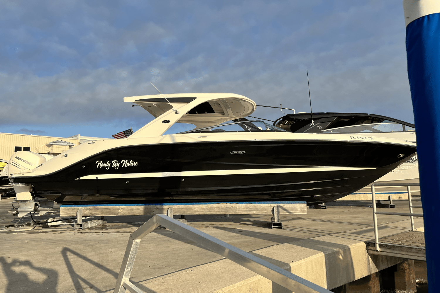 2022 Sea Ray 310 SLX-OB Image Thumbnail #15