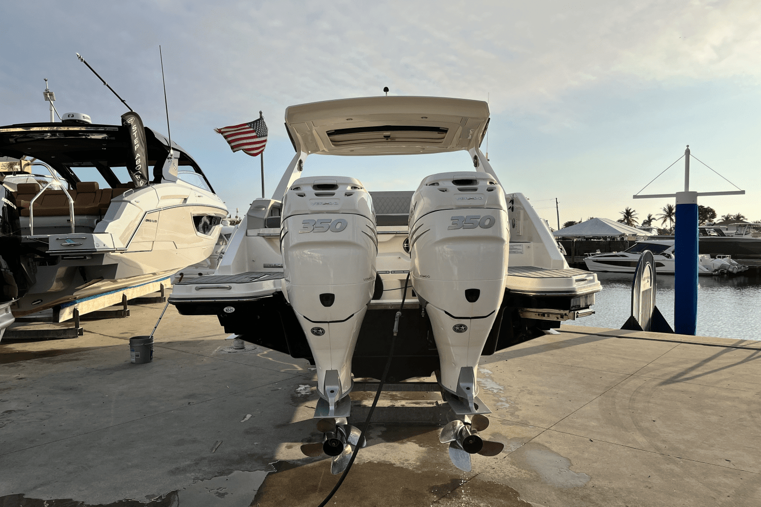 2022 Sea Ray 310 SLX-OB Image Thumbnail #3