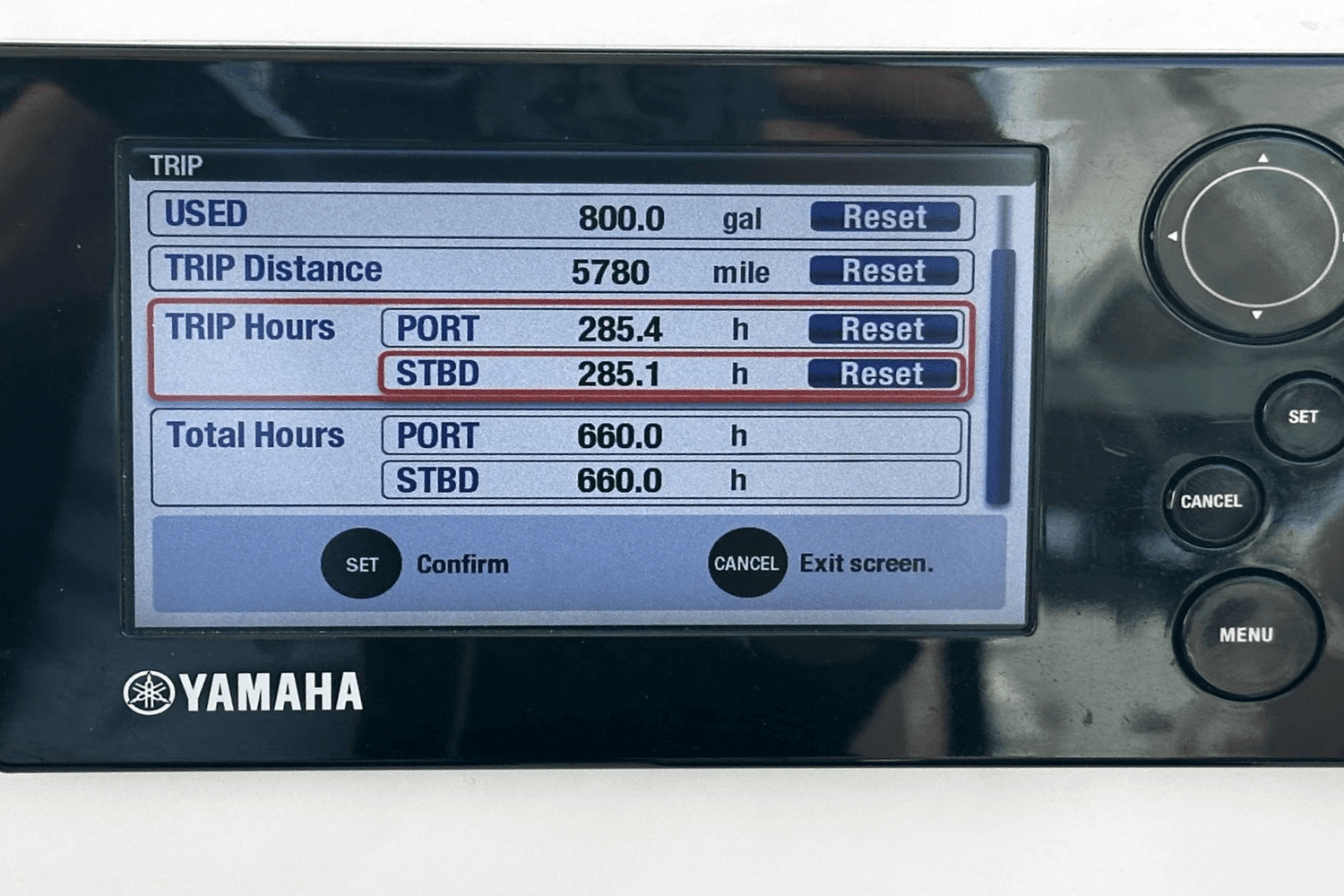 2016 Pursuit DC 325 Dual Console Image Thumbnail #25