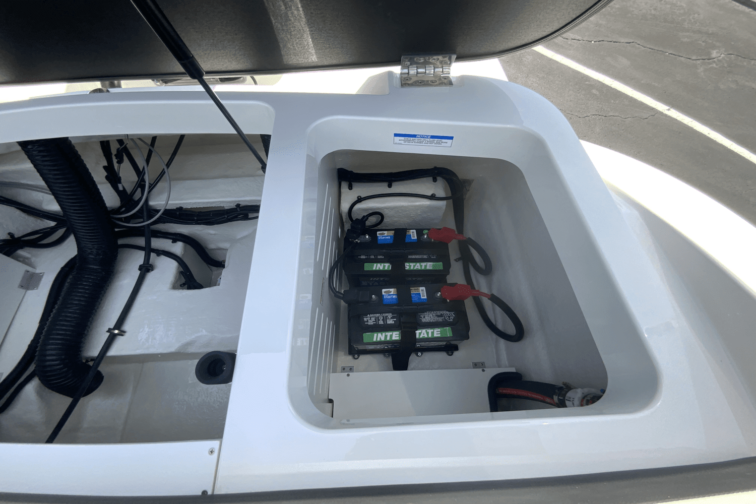 2025 Sea Ray SPX 190 Outboard Image Thumbnail #17