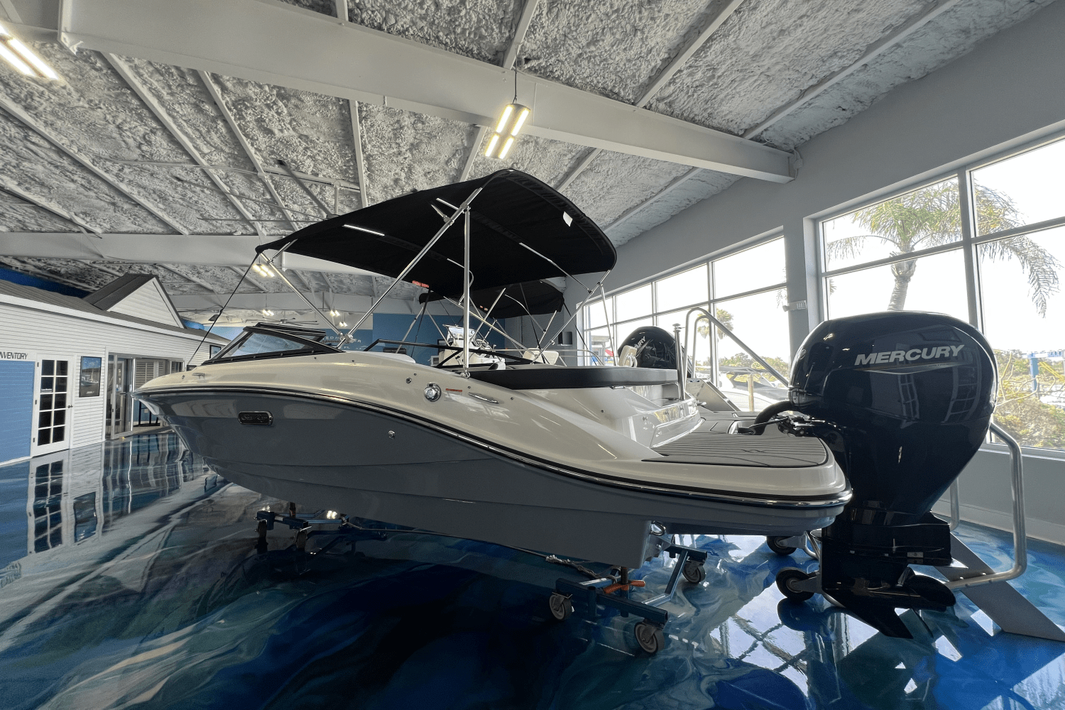 2025 Sea Ray SPX 190 Outboard Image Thumbnail #2