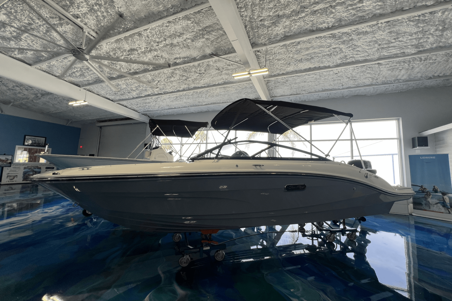 2025 Sea Ray SPX 190 Outboard Image Thumbnail #1