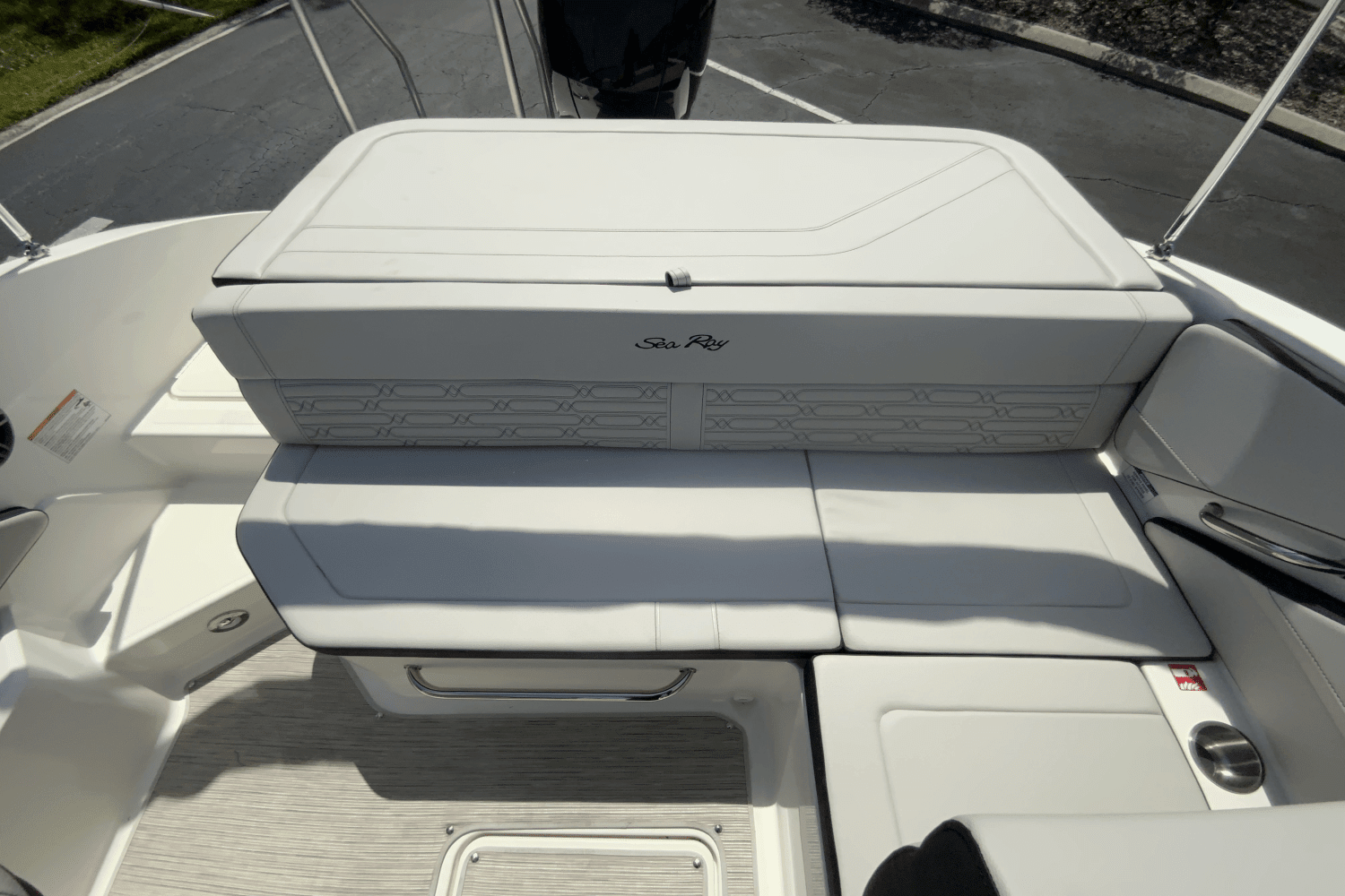 2025 Sea Ray SPX 190 Outboard Image Thumbnail #15