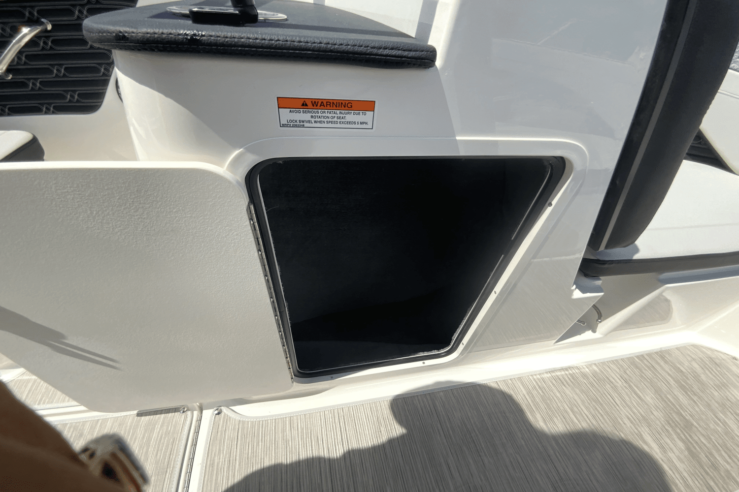 2025 Sea Ray SPX 190 Outboard Image Thumbnail #10