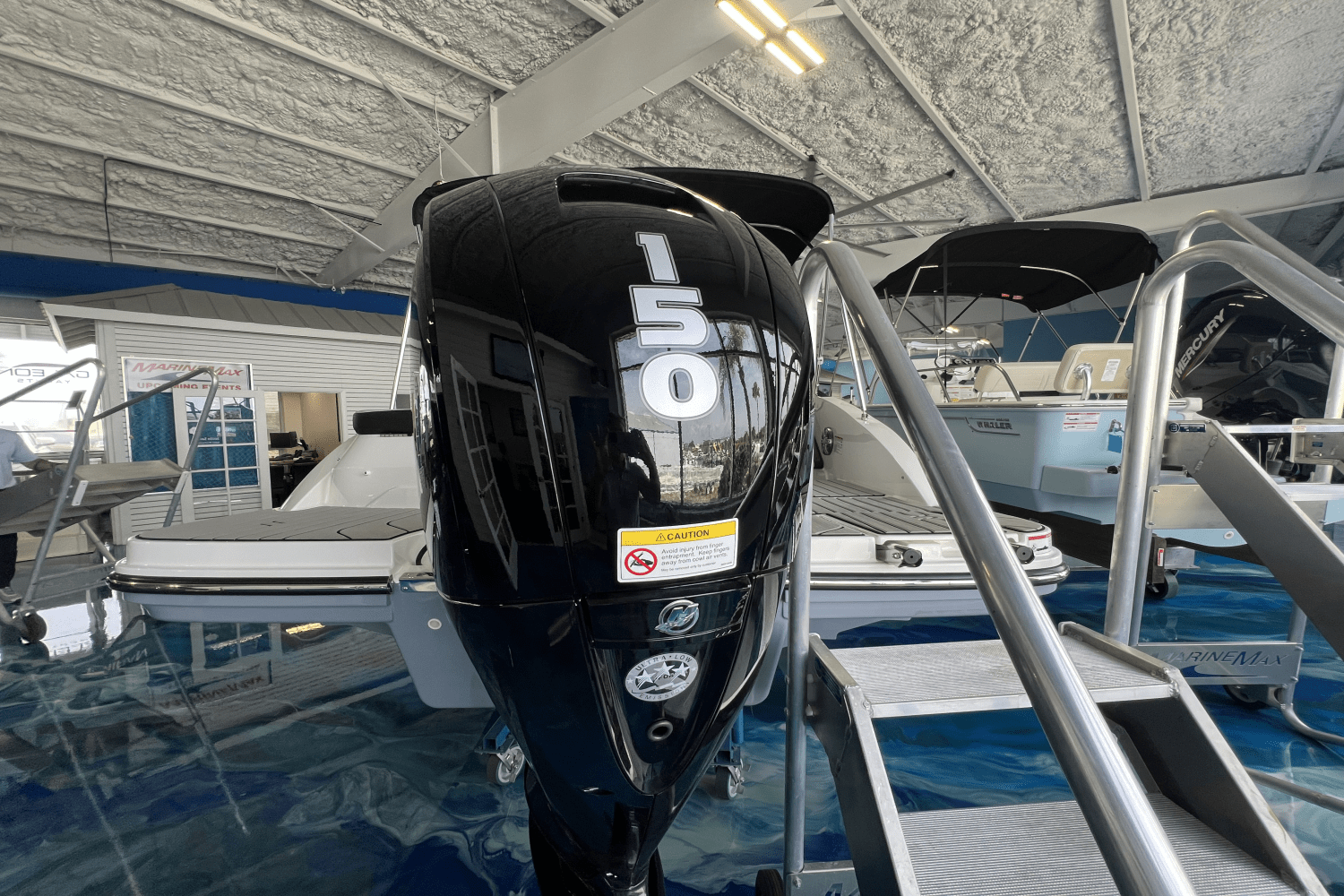 2025 Sea Ray SPX 190 Outboard Image Thumbnail #3