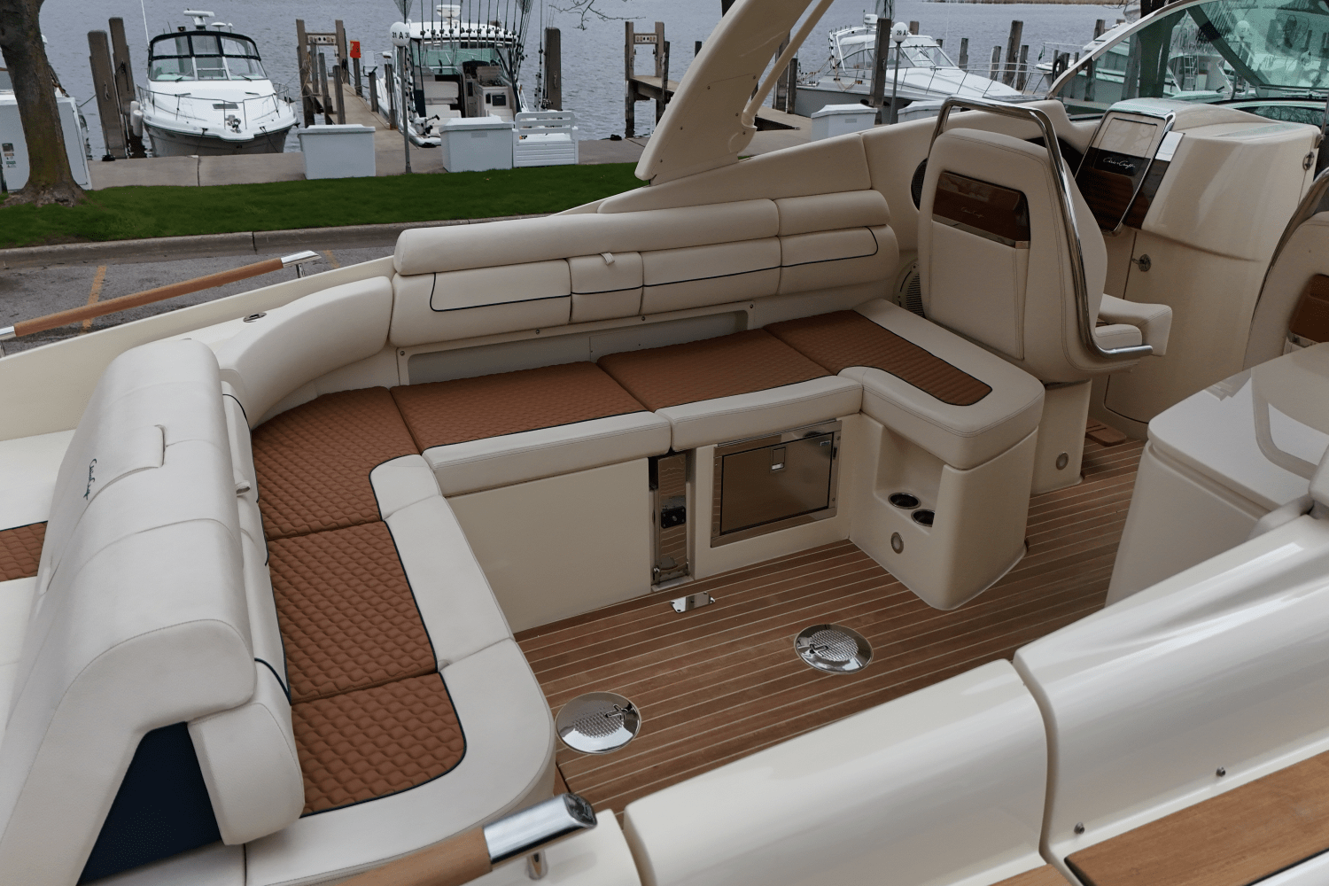 2021 Chris-Craft
                                                             35LAUNCHGT Image Thumbnail #12