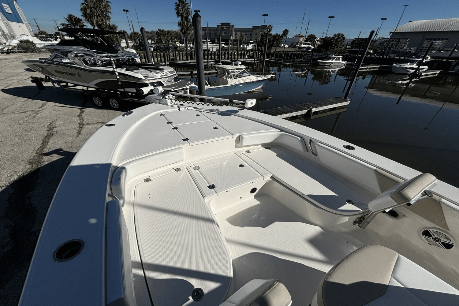 2020 Robalo 246 Image Thumbnail #25