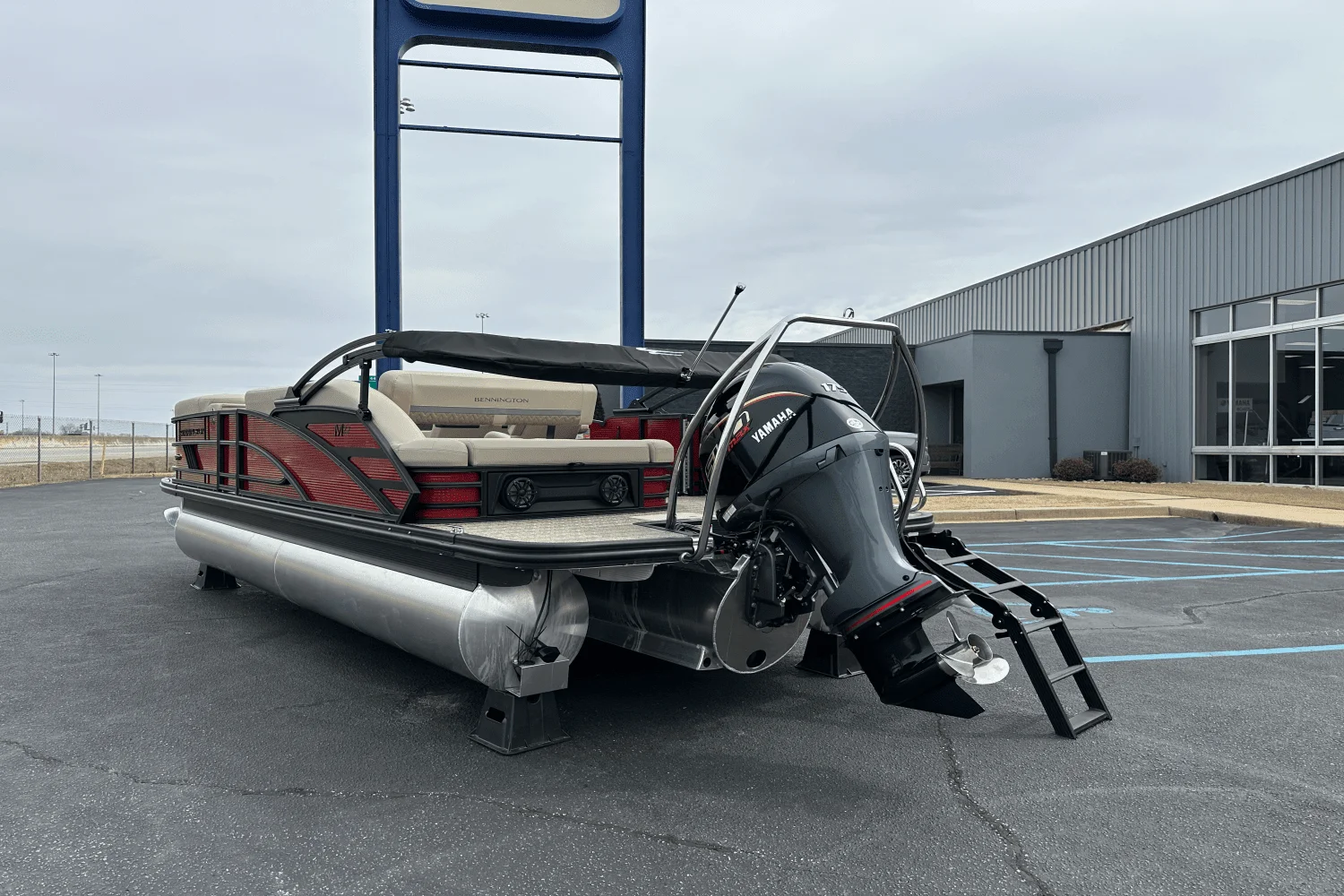 2025 Bennington 22MSB Image Thumbnail #1