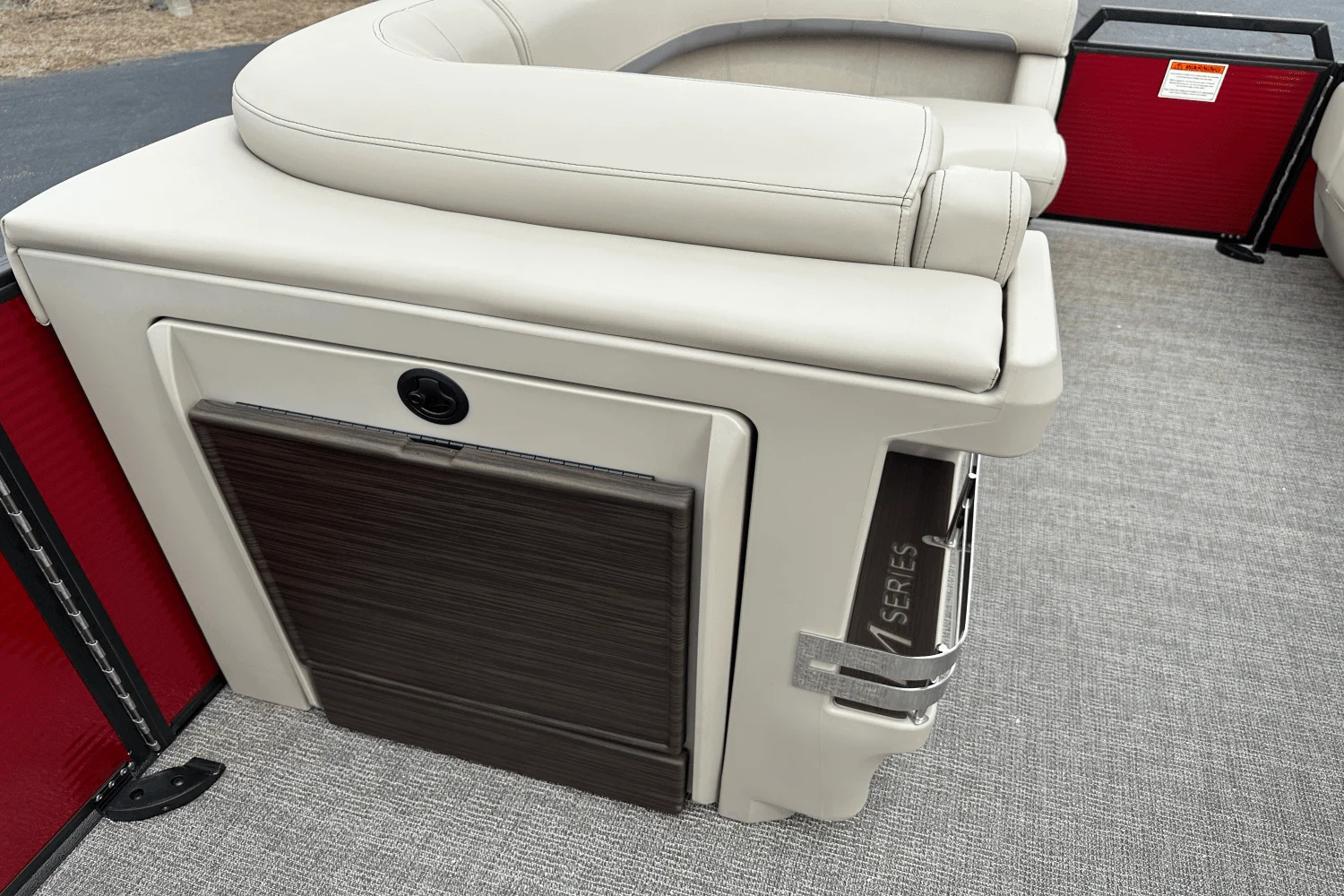 2025 Bennington 22MSB Image Thumbnail #12