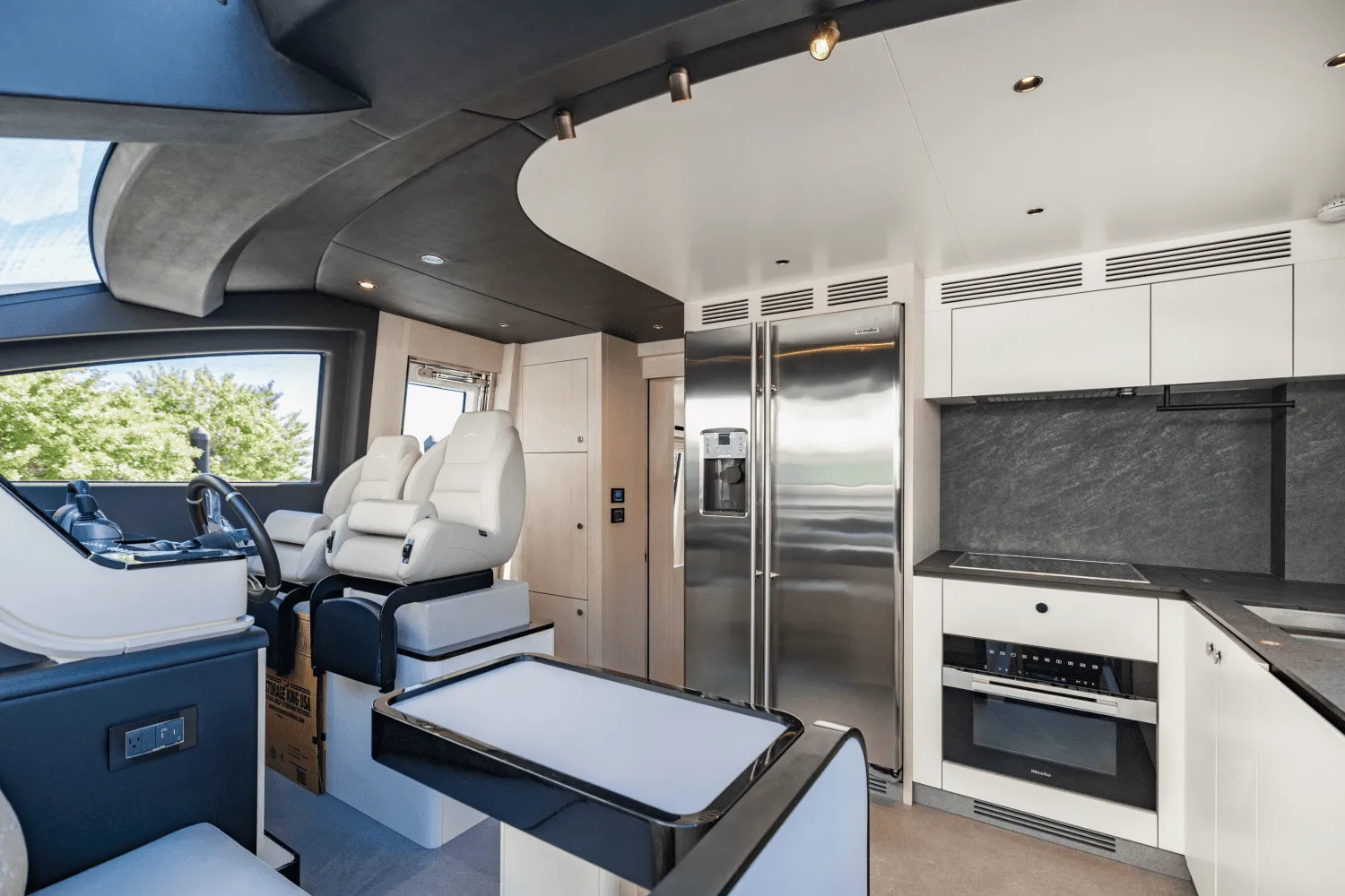 2023 Azimut 78 FLY Image Thumbnail #74