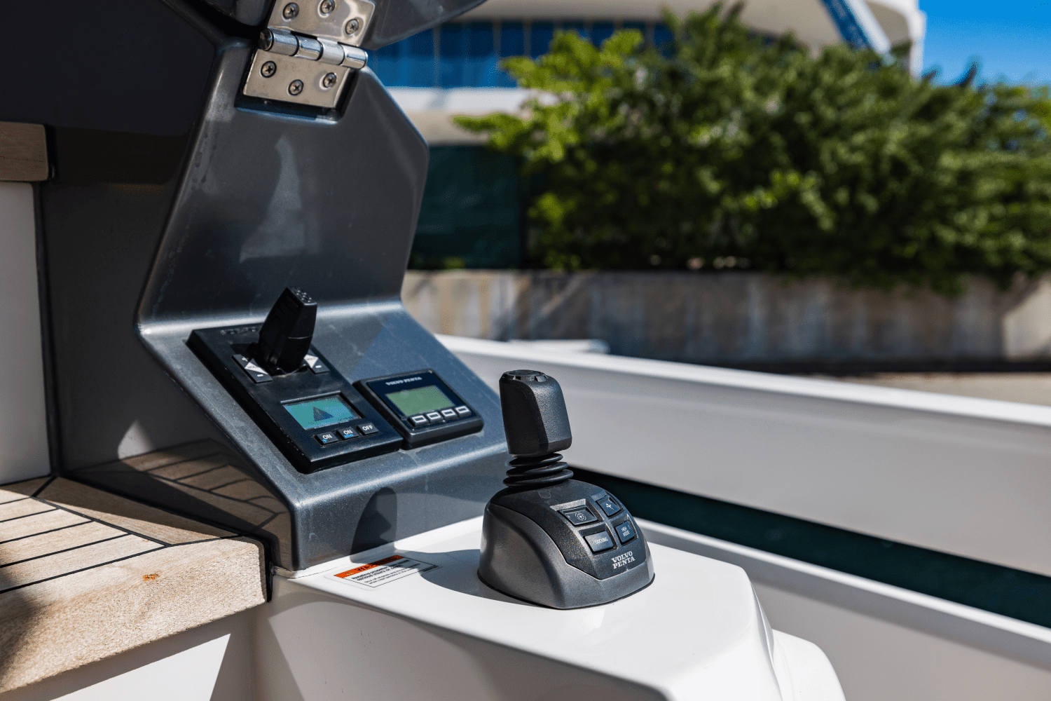2023 Azimut
                                                             78 FLY Image Thumbnail #37