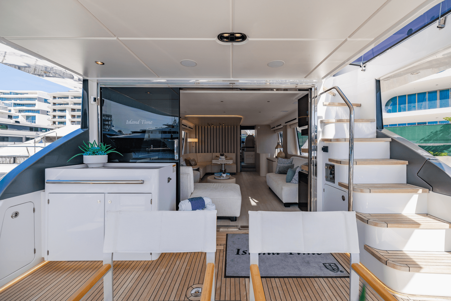 2023 Azimut
                                                             78 FLY Image Thumbnail #55