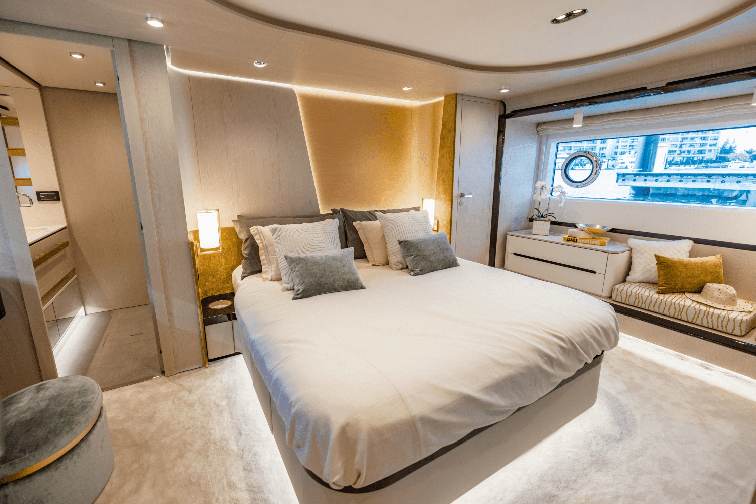 2023 Azimut
                                                             78 FLY Image Thumbnail #93