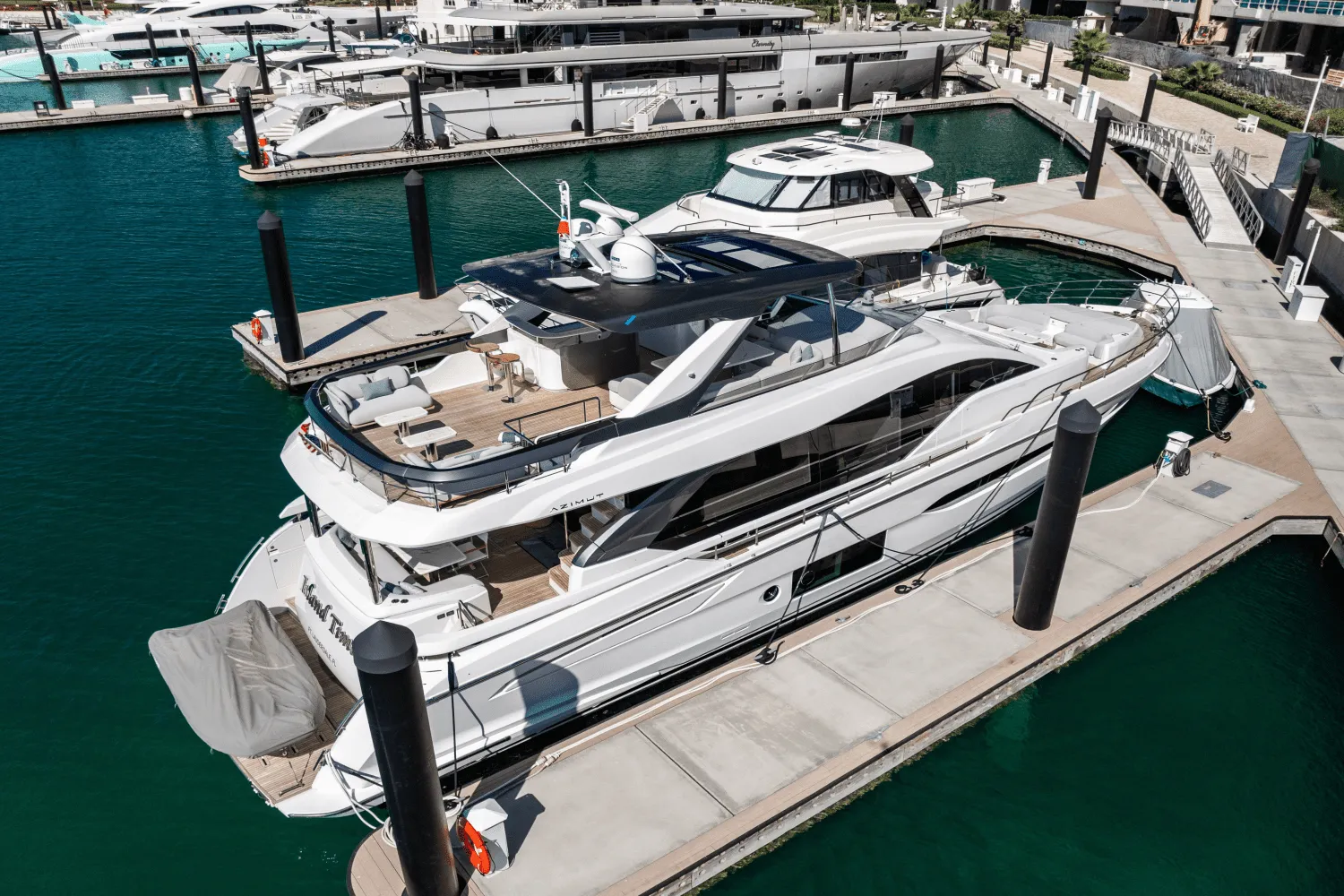 2023 Azimut 78 FLY Image Thumbnail #3