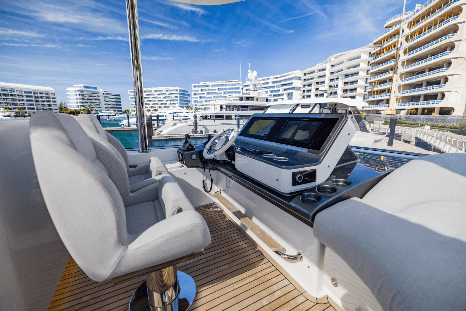 2023 Azimut 78 FLY Image Thumbnail #33