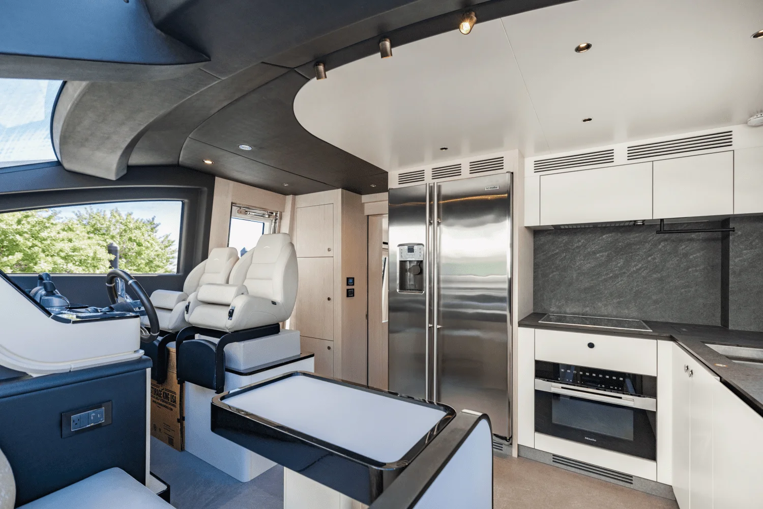 2023 Azimut 78 FLY Image Thumbnail #74