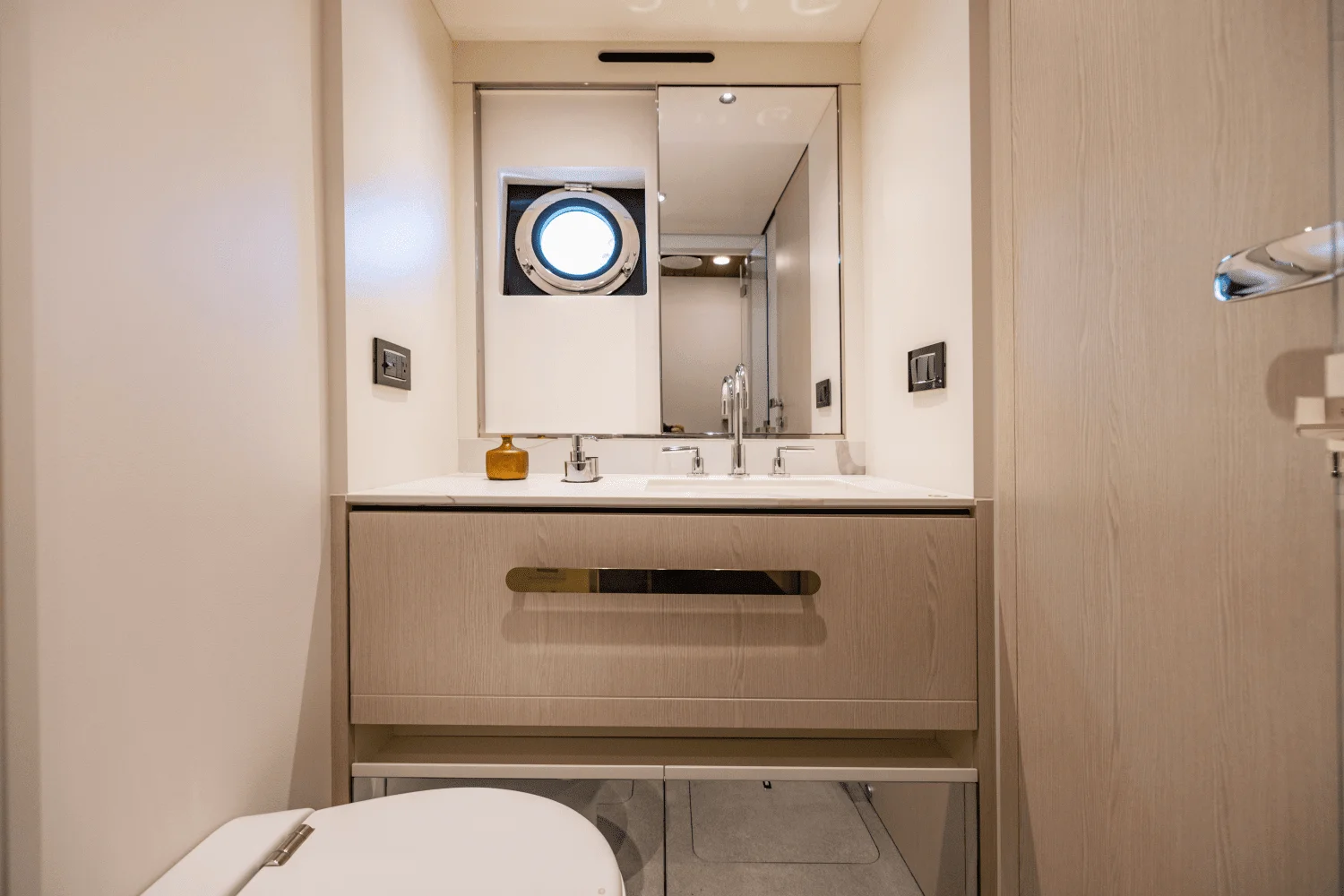 2023 Azimut 78 FLY Image Thumbnail #96