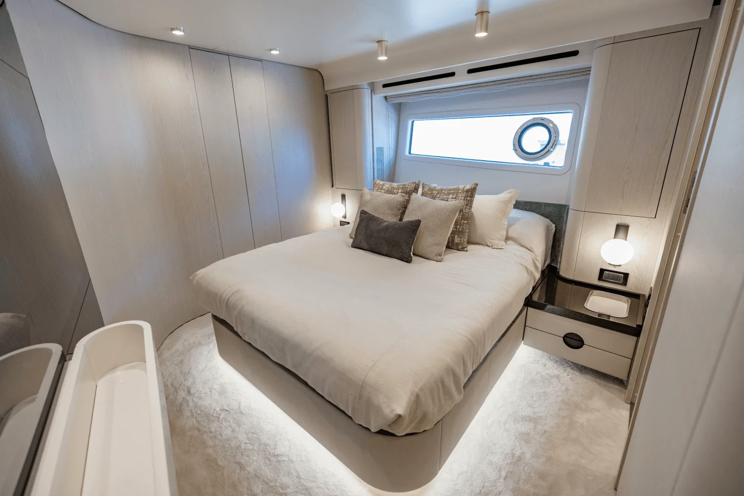 2023 Azimut 78 FLY Image Thumbnail #89