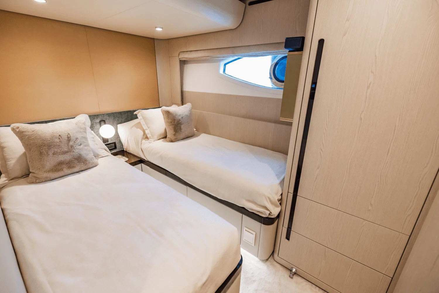 2023 Azimut 78 FLY Image Thumbnail #82