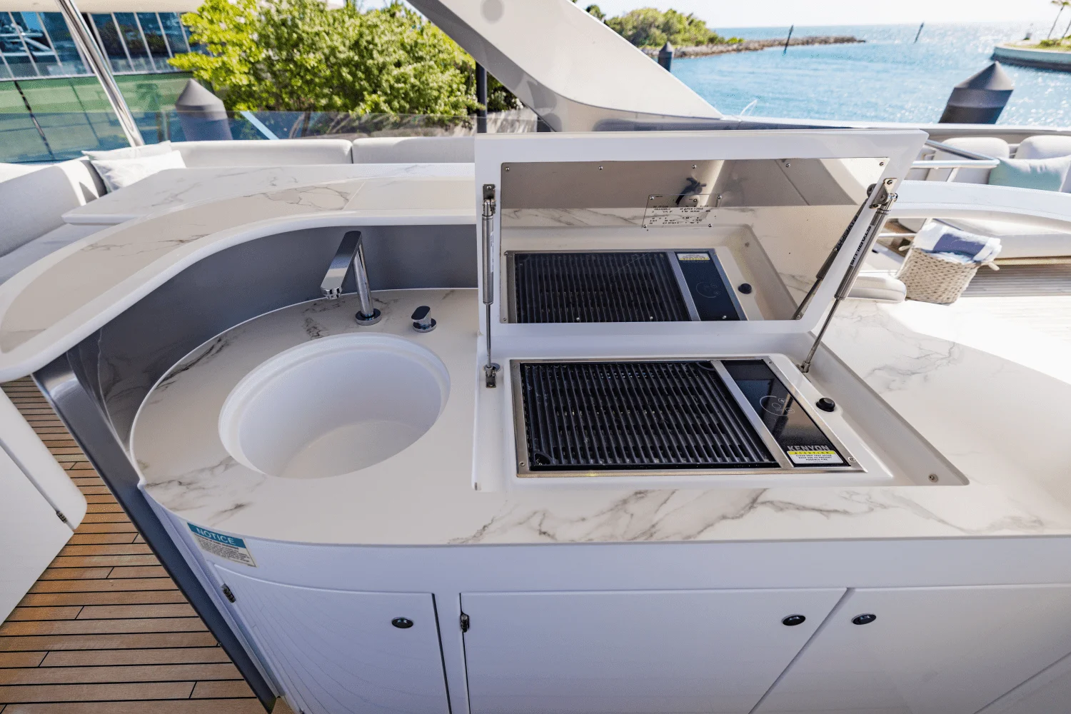 2023 Azimut 78 FLY Image Thumbnail #47