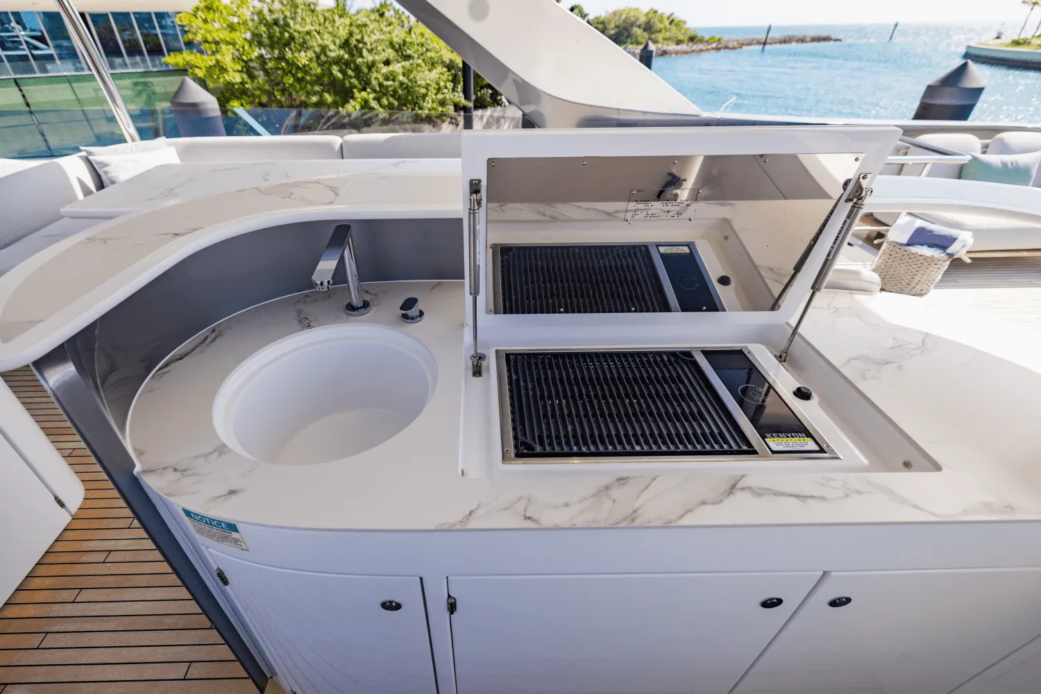 2023 Azimut 78 FLY Image Thumbnail #47