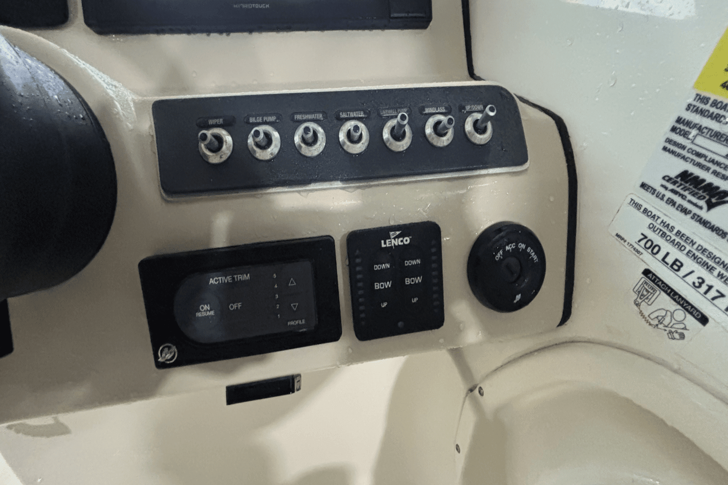 2020 Boston Whaler 230 VANTAGE Image Thumbnail #25