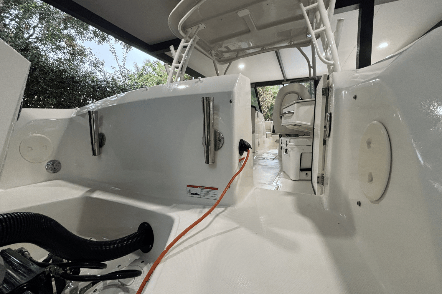 2020 Boston Whaler 230 VANTAGE Image Thumbnail #13