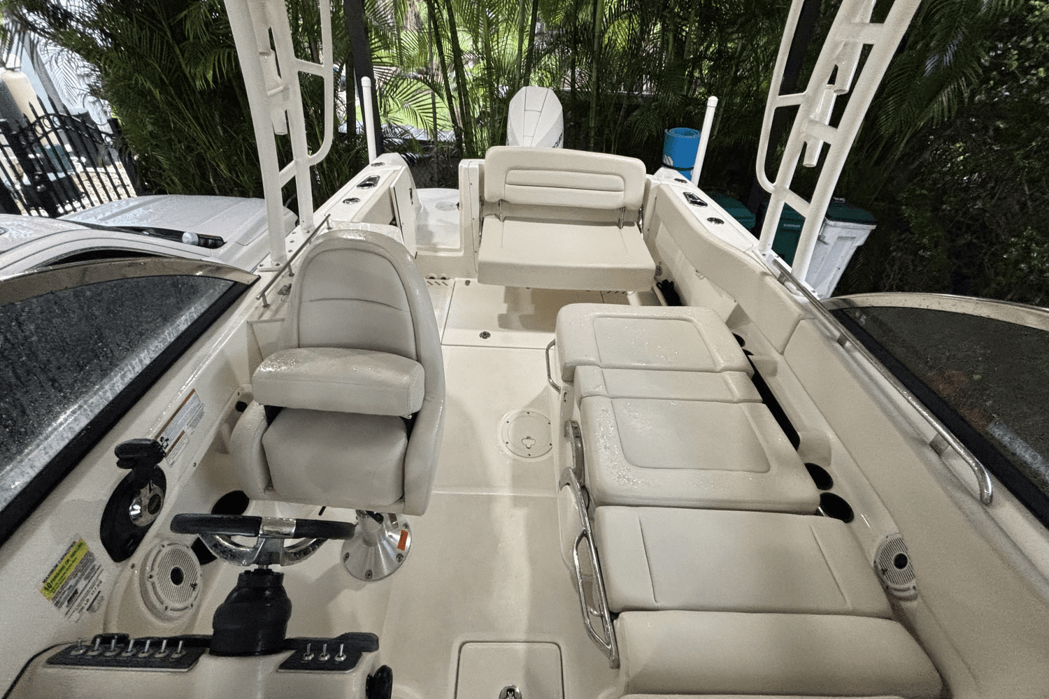 2020 Boston Whaler 230 VANTAGE Image Thumbnail #26
