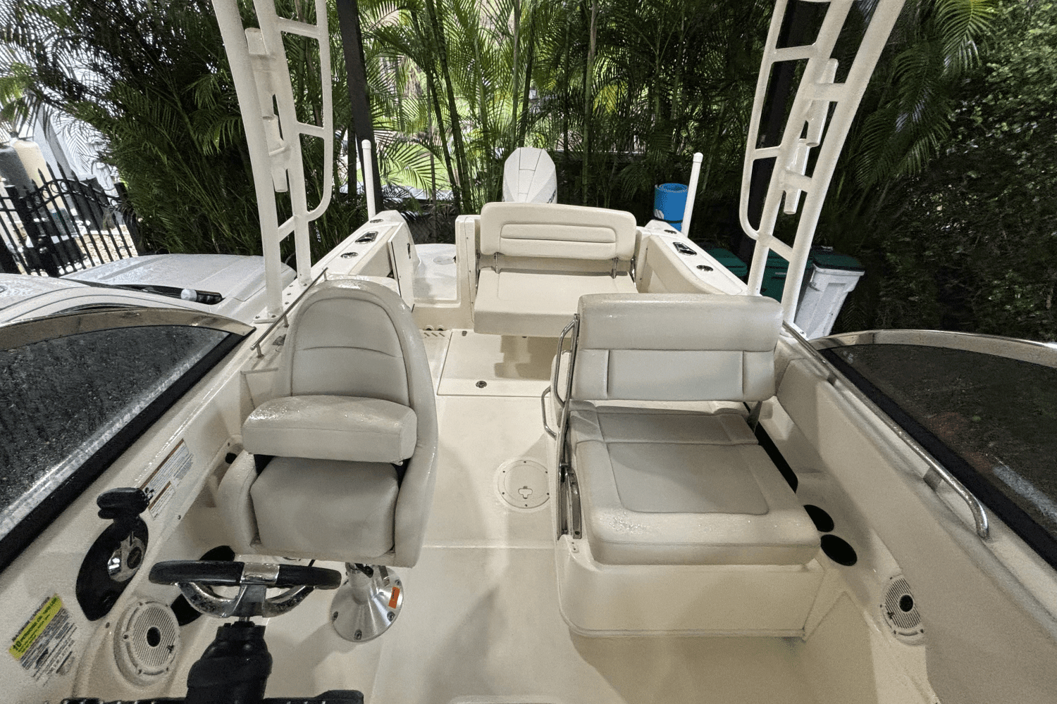 2020 Boston Whaler 230 VANTAGE Image Thumbnail #27