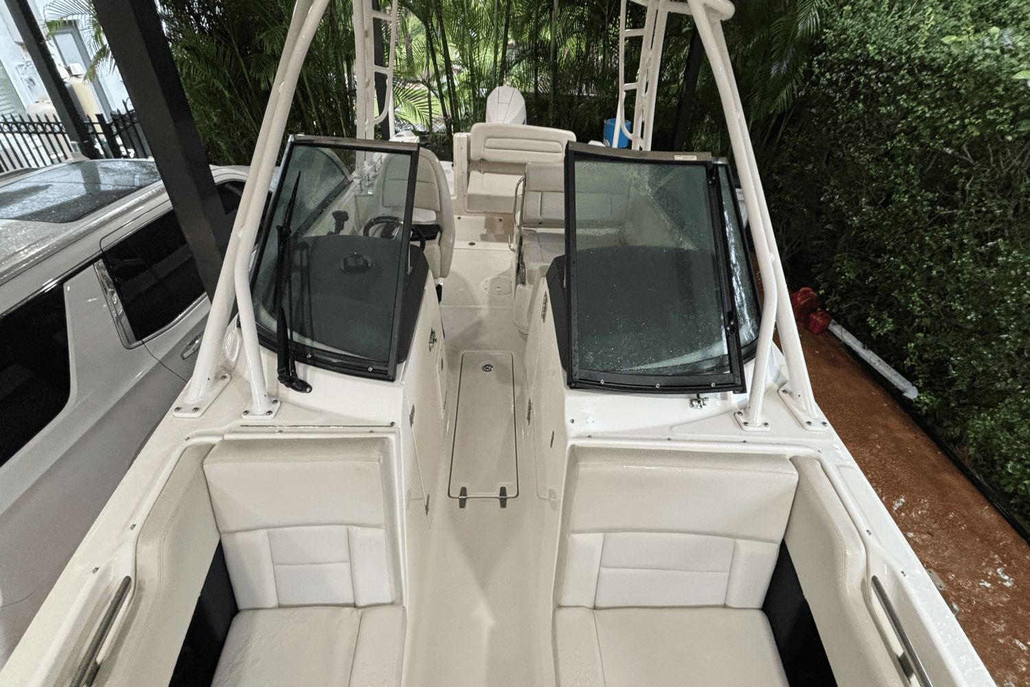 2020 Boston Whaler 230 VANTAGE Image Thumbnail #35