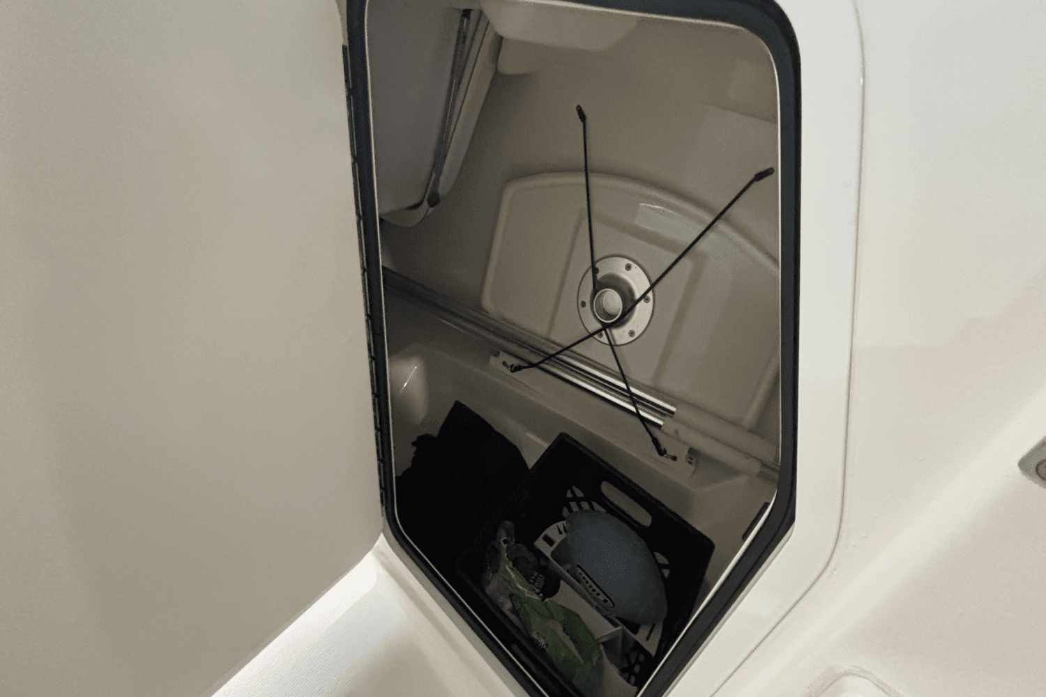 2020 Boston Whaler 230 VANTAGE Image Thumbnail #33