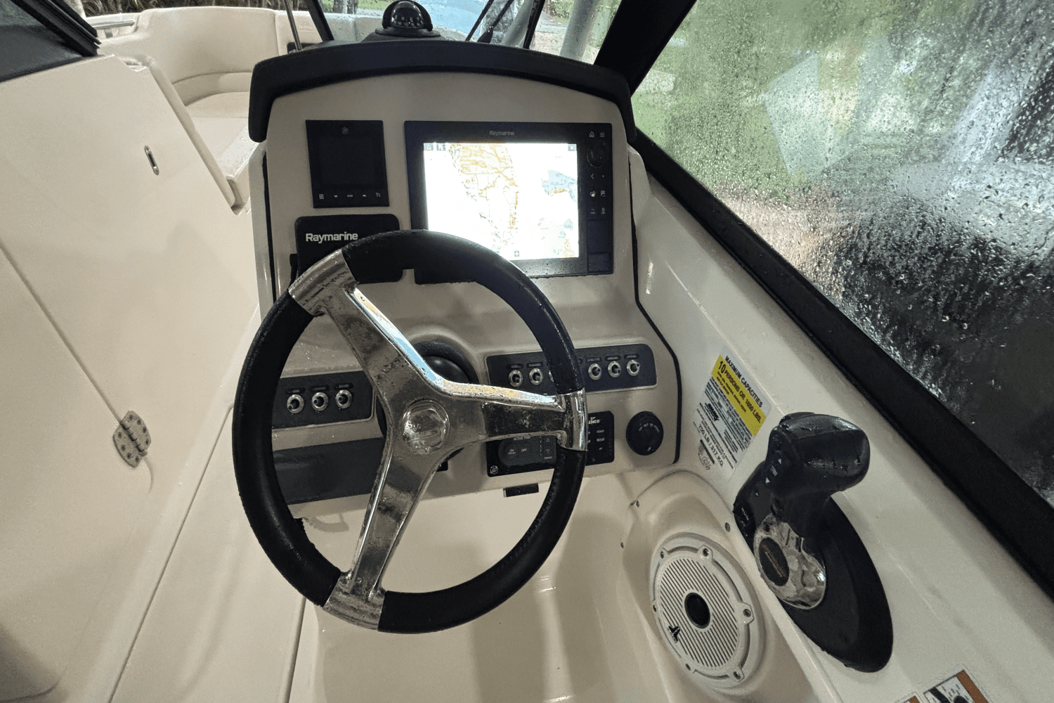 2020 Boston Whaler 230 VANTAGE Image Thumbnail #24