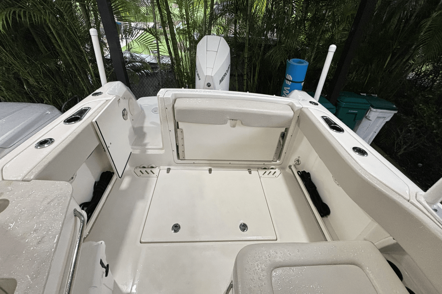2020 Boston Whaler 230 VANTAGE Image Thumbnail #16