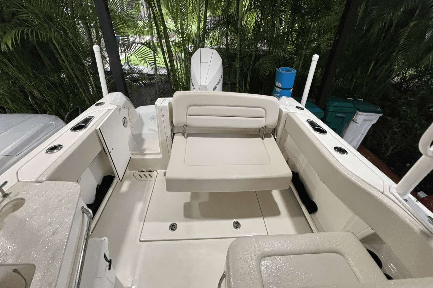 2020 Boston Whaler 230 VANTAGE Image Thumbnail #17