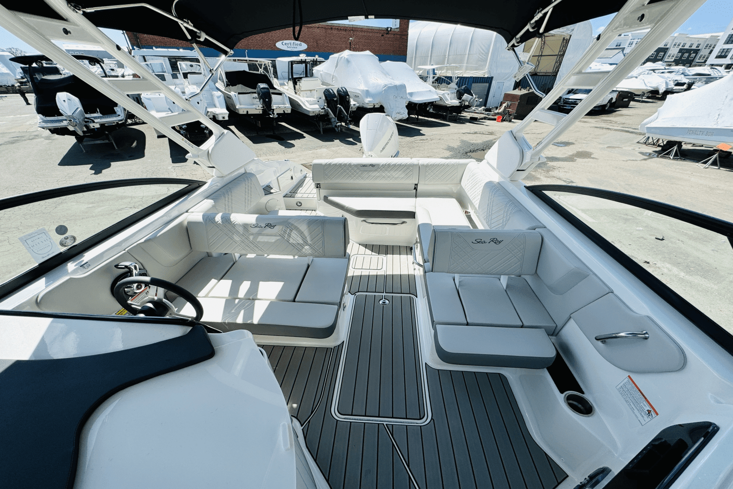 2025 Sea Ray SDX 250 Outboard Image Thumbnail #39