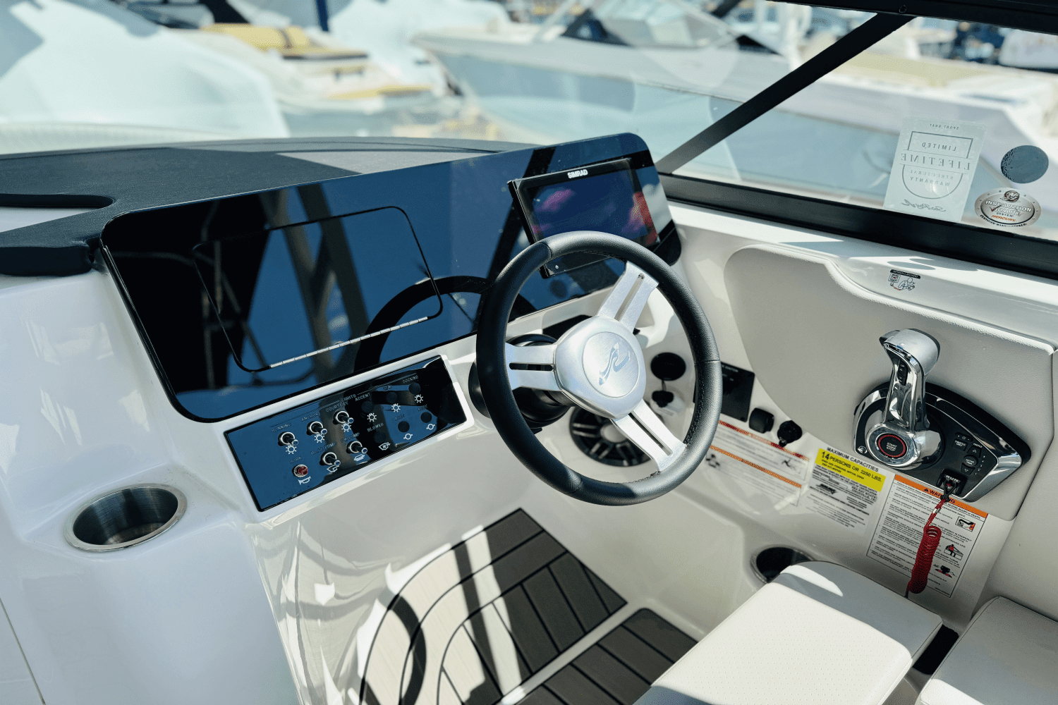 2025 Sea Ray SDX 250 Outboard Image Thumbnail #34