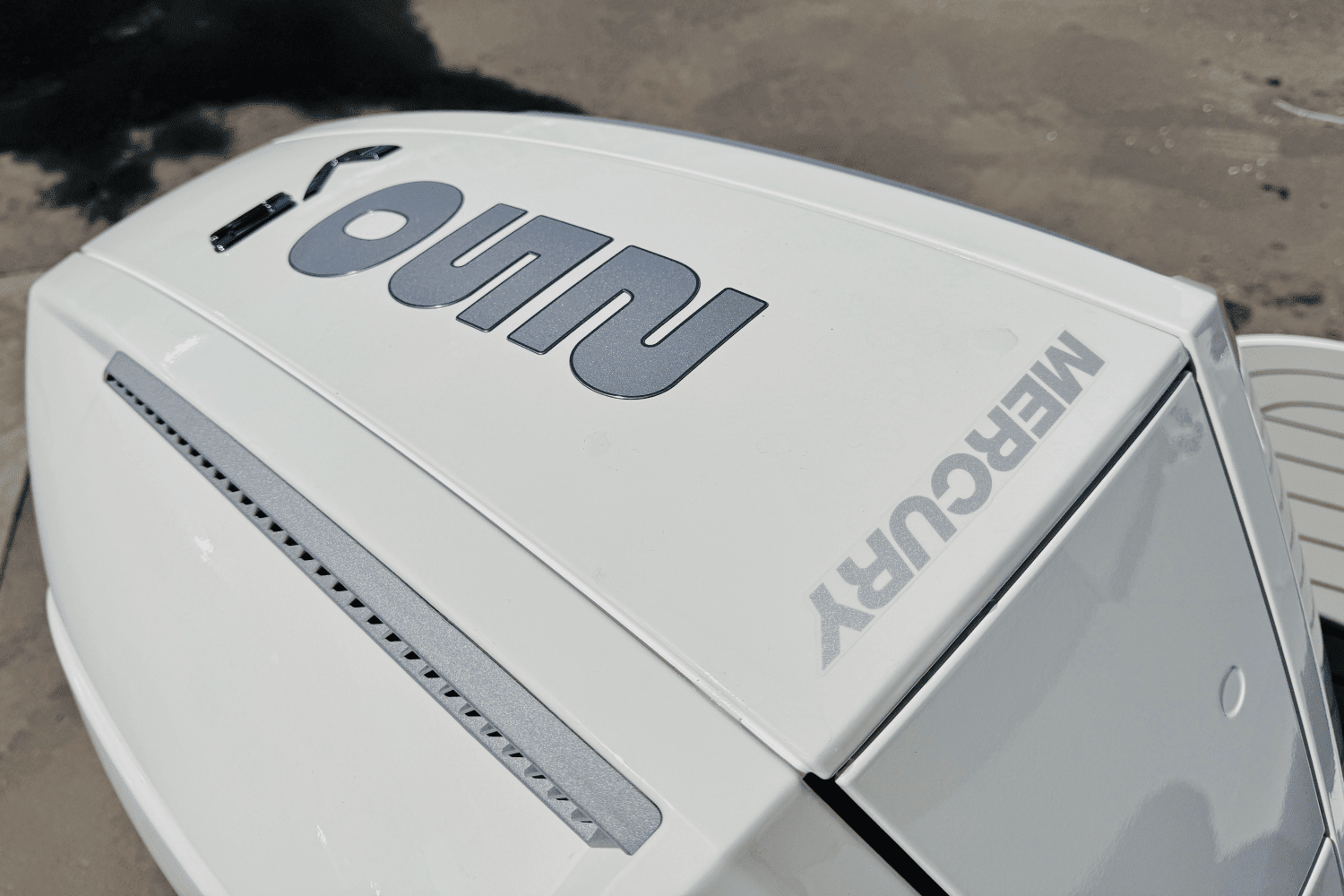 2025 Sea Ray SDX 250 Outboard Image Thumbnail #10