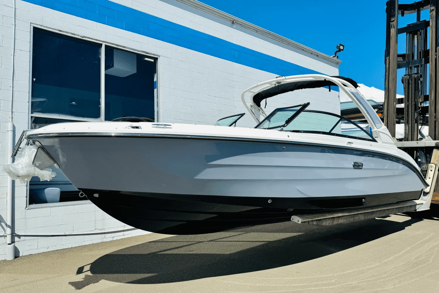 2025 Sea Ray SDX 270 Outboard Image Thumbnail #1