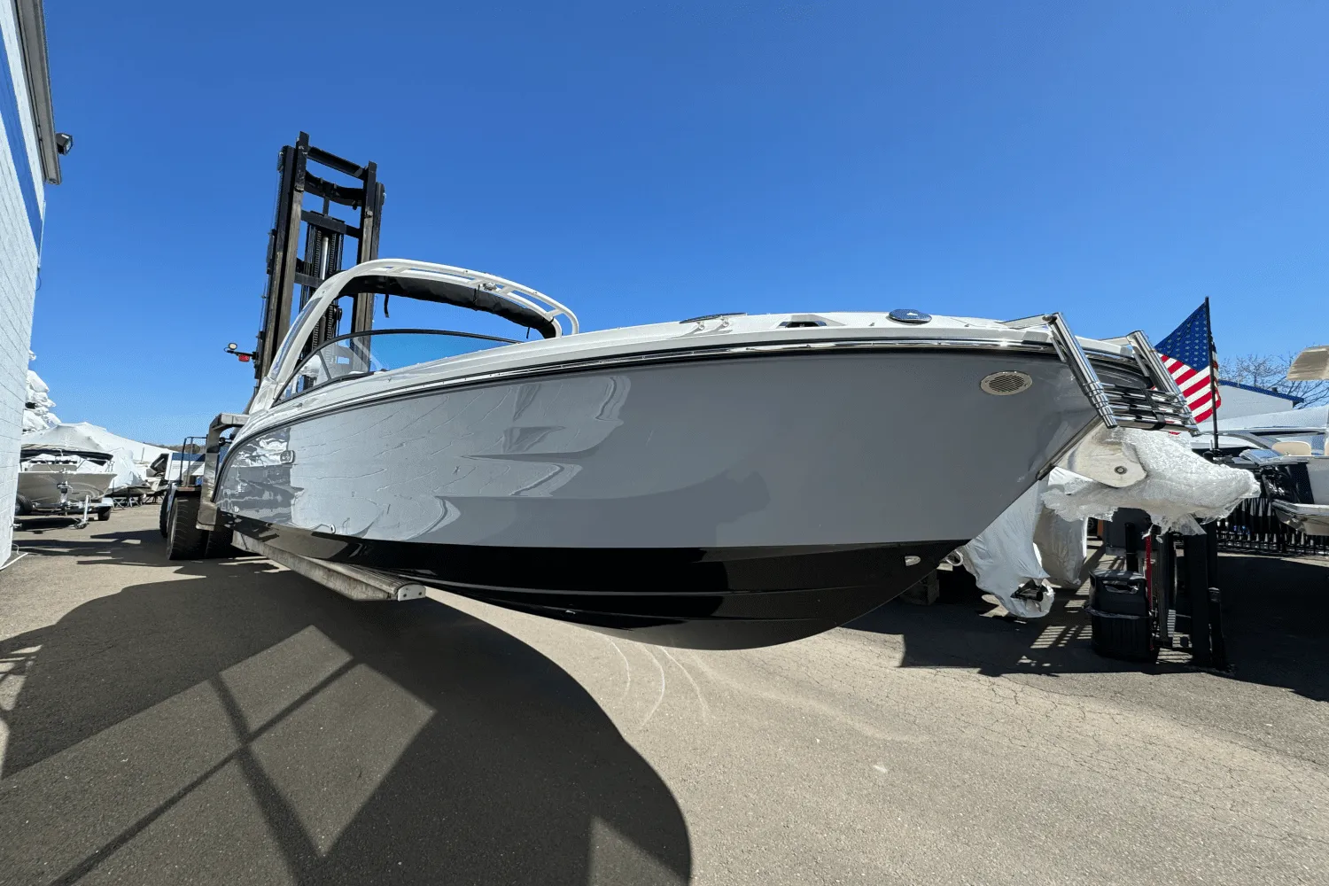 2025 Sea Ray SDX 270 Outboard Image Thumbnail #2